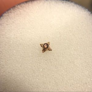 Mini kandy in rose gold with sunstone threadless